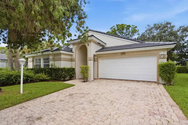 208 Jones Creek Drive, Jupiter, FL 33458