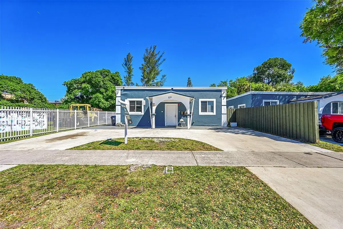 526 NW 15th Way, Fort Lauderdale, FL 33311 - #1