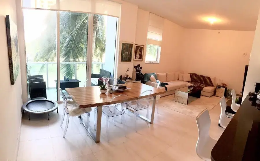 31 SE 5th Street #202, Miami, FL 33131 - #2