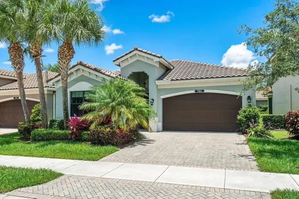 7883 Clay Mica Court, Delray Beach, FL 33446