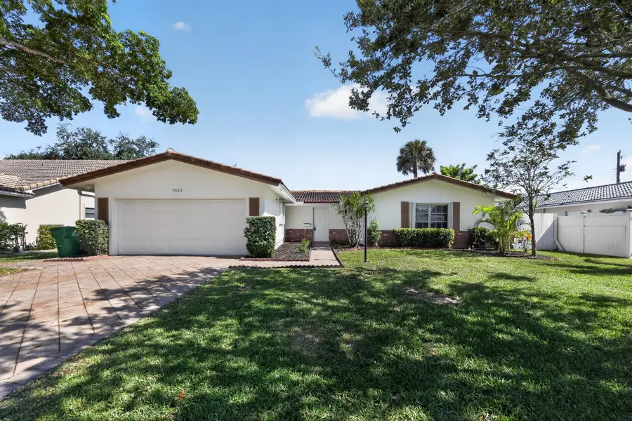 7823 NW 40th Street, Coral Springs, FL 33065 - #3
