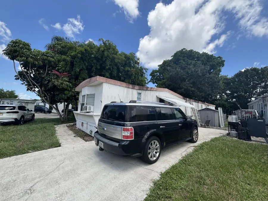 378 Pebblestone Court, Coconut Creek, FL 33073 - #2