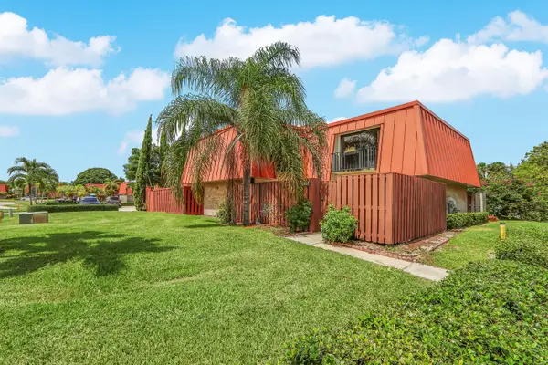 3358 Meridian Way N #B, Palm Beach Gardens, FL 33410