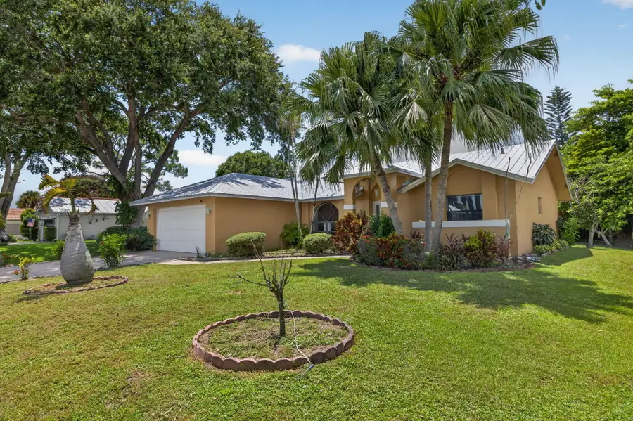 2252 SE Mcmaster Street, Port Saint Lucie, FL 34952 - #2