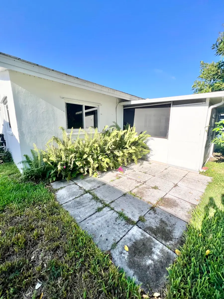 6711 NW 72nd Street, Tamarac, FL 33321 - #3