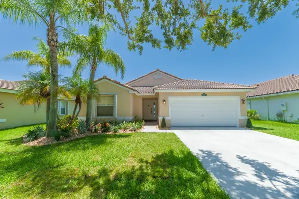 19200 NW 24th Court, Pembroke Pines, FL 33029