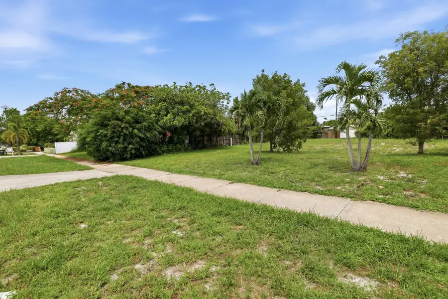 233 S Swinton Avenue, Delray Beach, FL 33444 - #2