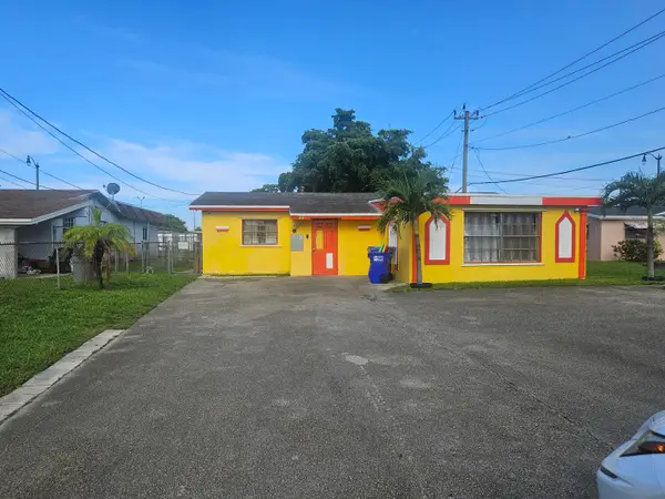 1081 NW 24th Avenue, Pompano Beach, FL 33069