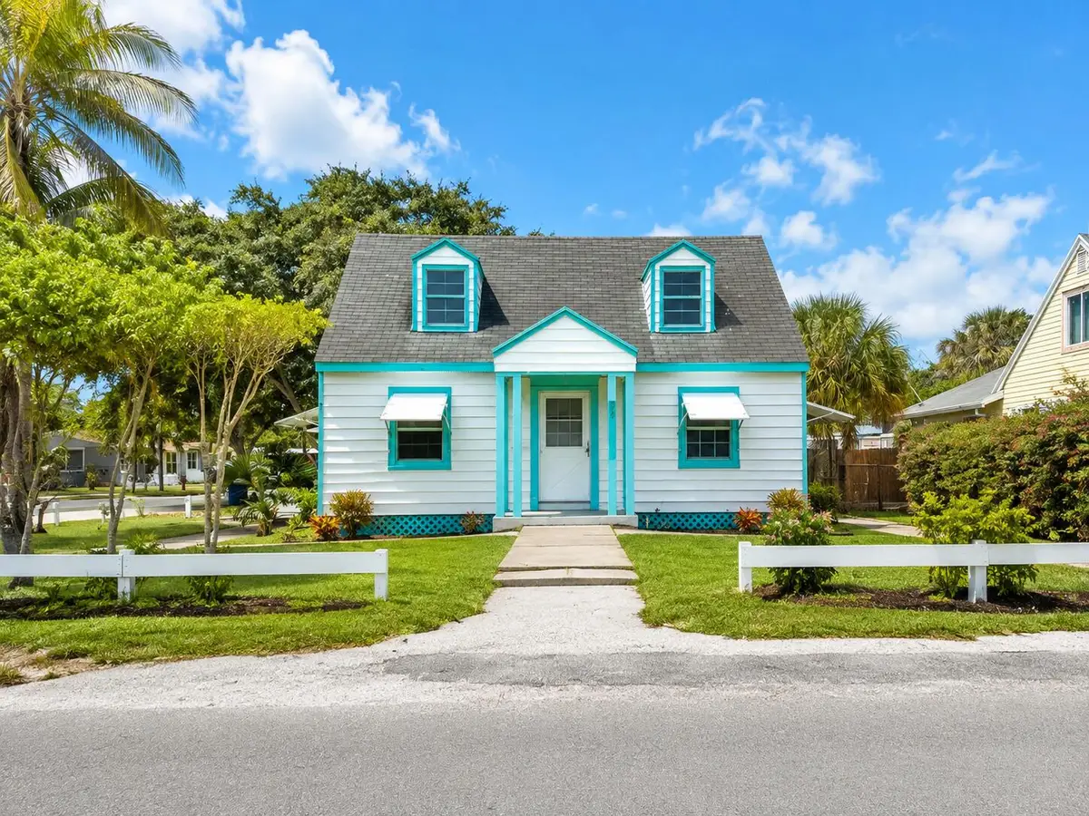 84 W 37th Street, Riviera Beach, FL 33404 - #1