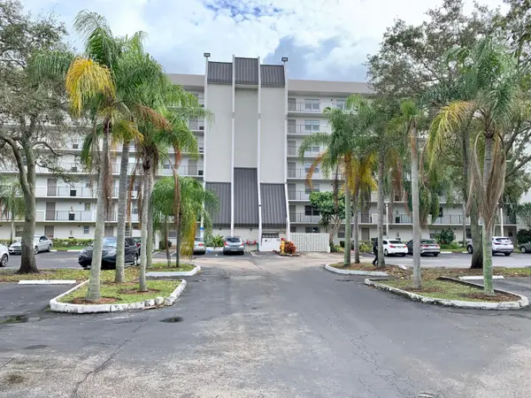 3100 W Rolling Hills Circle #309, Davie, FL 33328