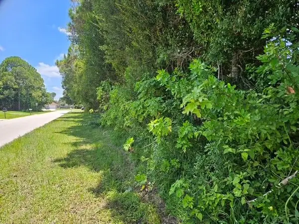 1762 SW Cochran Street, Port St Lucie, FL 34953