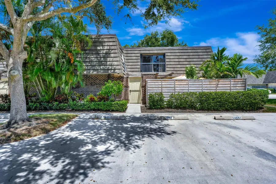 207 2nd Terrace, Palm Beach Gardens, FL 33418 - #2