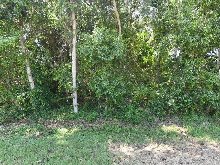 6421 NW Friendly Circle, Port Saint Lucie, FL 34983 - #2