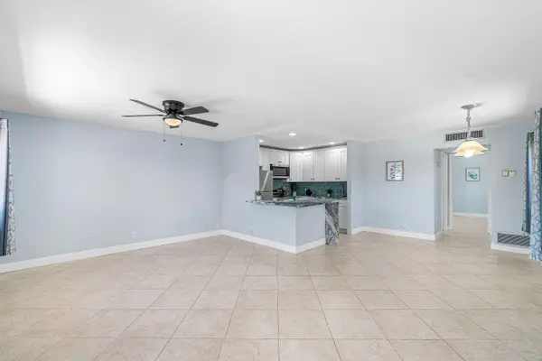 566 Saxony L, Delray Beach, FL 33446