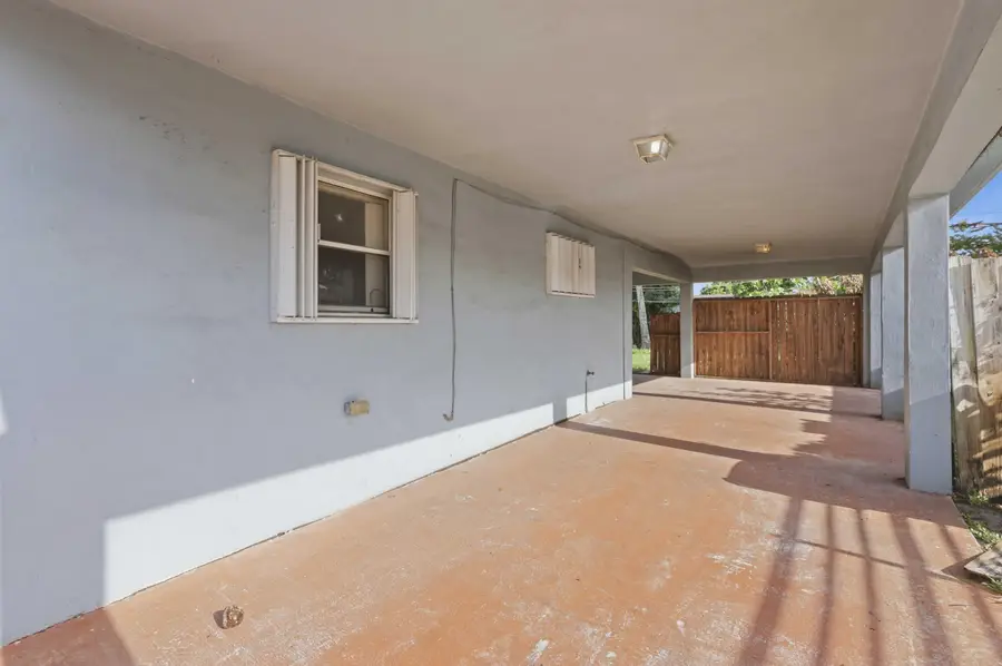 980 NW 183rd Street, Miami Gardens, FL 33169 - #3