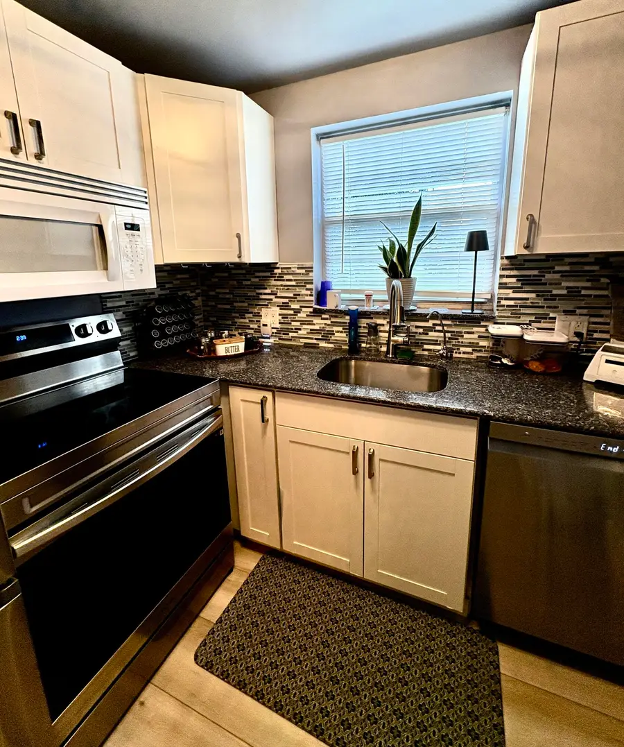 140 Windsor G, West Palm Beach, FL 33417 - #3