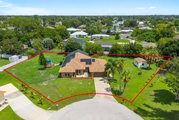 101 SE Nash Court, Port St Lucie, FL 34983