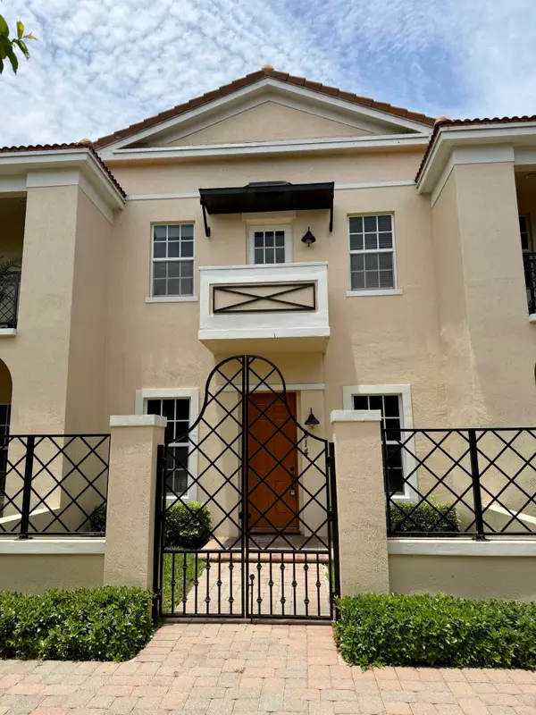 814 NW 82nd Place, Boca Raton, FL 33487