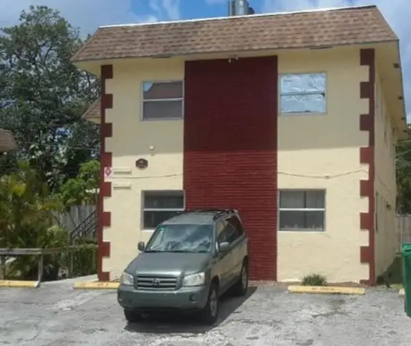 3811 SW 60th Avenue #1-4, Davie, FL 33314