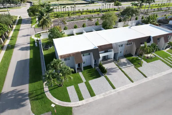 9054 NW 35th Place, Sunrise, FL 33351