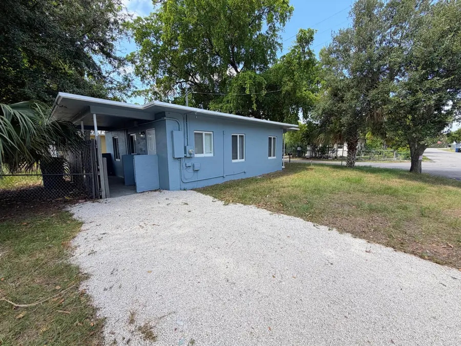 716 NW 17th Avenue, Fort Lauderdale, FL 33311 - #3