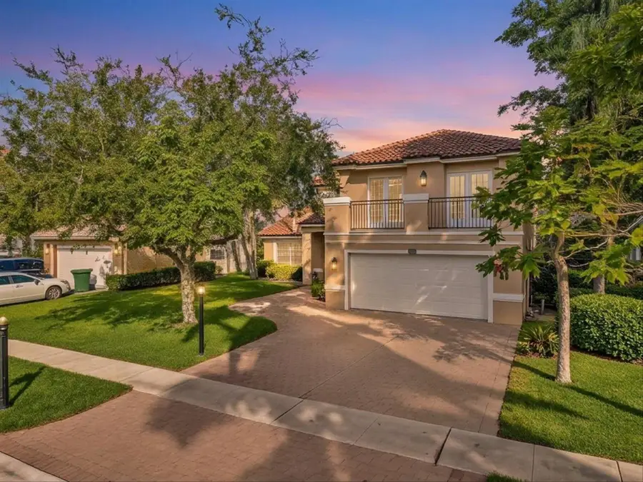 420 NW 188th Terrace, Pembroke Pines, FL 33029 - #2