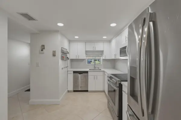 681 S Hollybrook Drive #109, Pembroke Pines, FL 33025