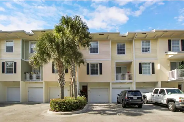 245 Murcia Drive #204, Jupiter, FL 33458
