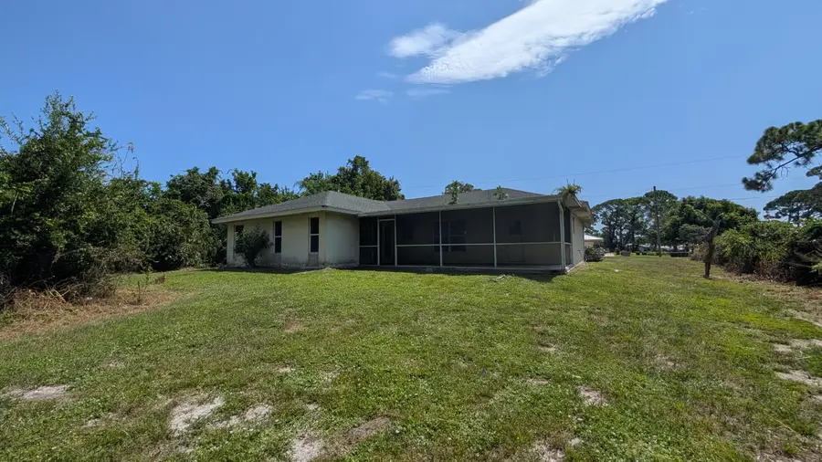 2501 Iroquois Avenue, Fort Pierce, FL 34946 - #3