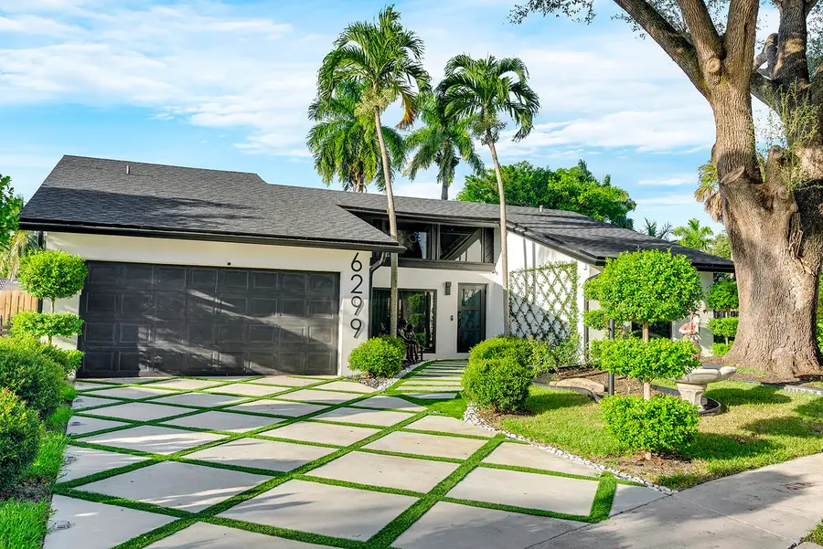 6299 Hollandaire Drive E, Boca Raton, FL 33433 - #2