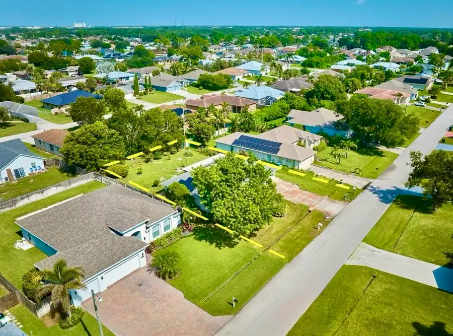 3330 SW Frankford Street, Port Saint Lucie, FL 34953 - #3