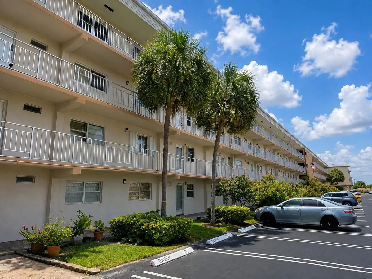 230 NE 26th Avenue #404, Boynton Beach, FL 33435 - #1