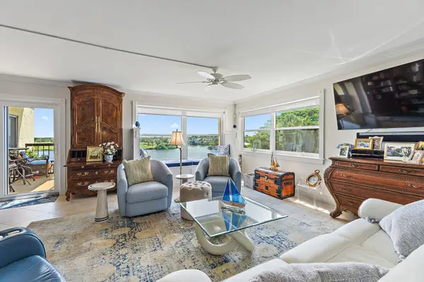 374 Golfview Road #405, North Palm Beach, FL 33408
