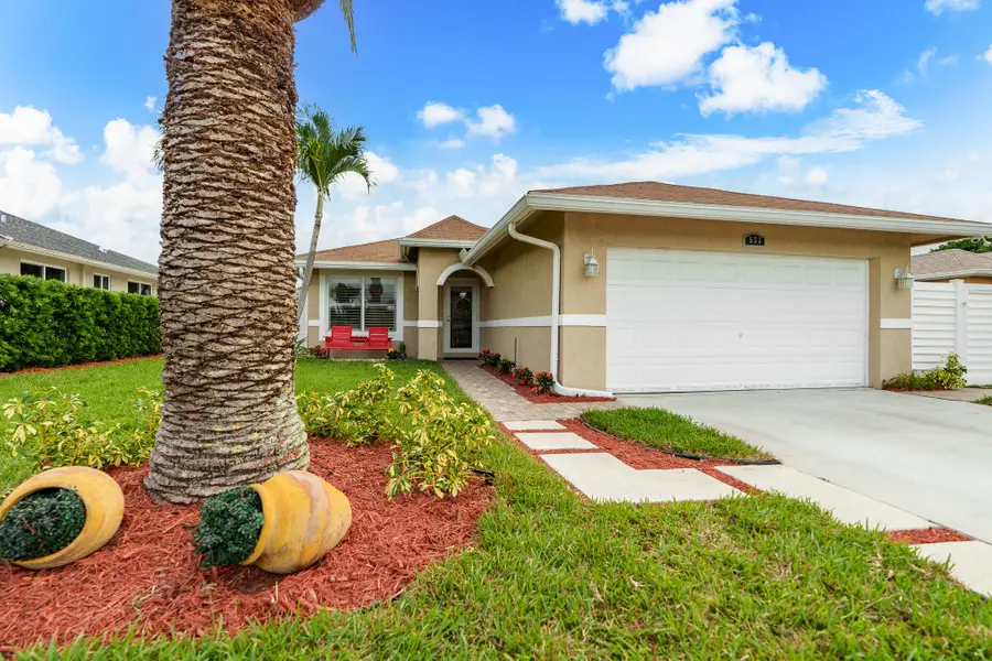 533 NE 1st Avenue, Deerfield Beach, FL 33441 - #3