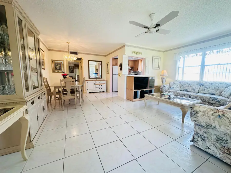 41 Lyndhurst B #Unit 41, Deerfield Beach, FL 33442 - #3