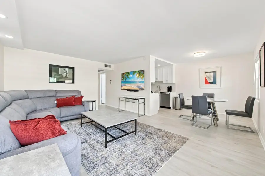 2069 Guildford D #D, Boca Raton, FL 33434 - #2
