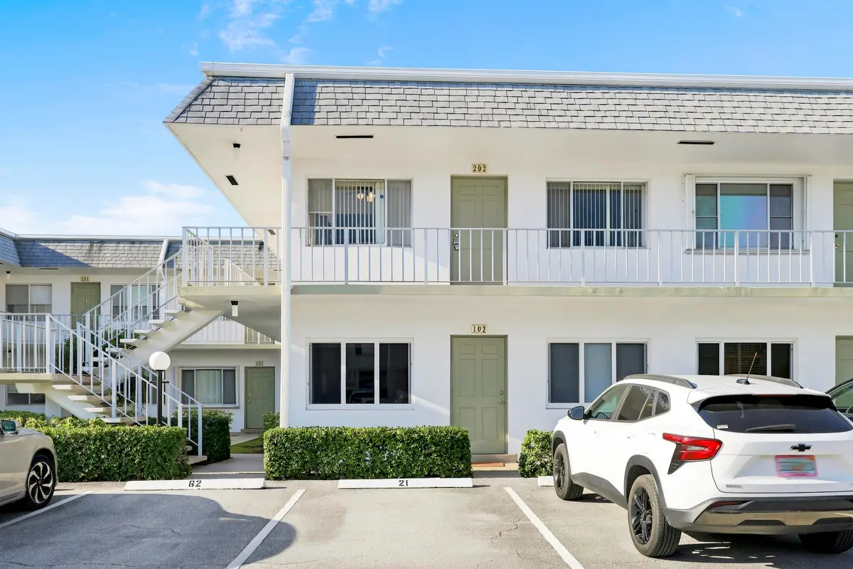 2920 Cynthia Lane #202, Lake Worth Beach, FL 33461 - #1