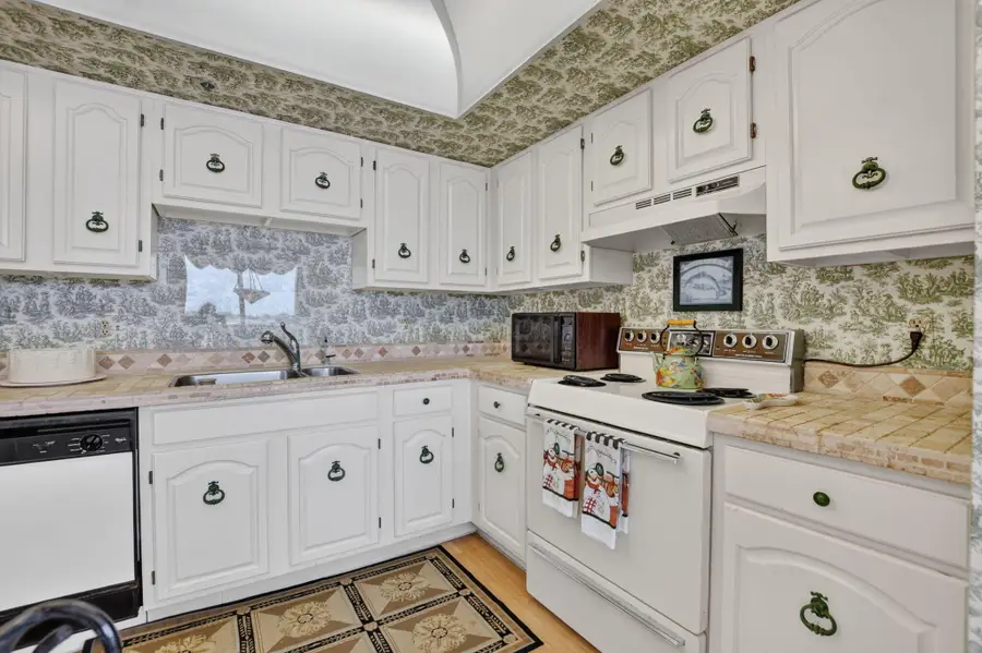7786 Lakeside Boulevard #641, Boca Raton, FL 33434 - #3
