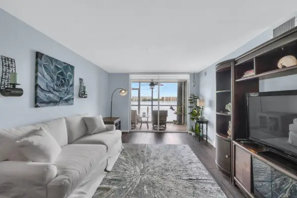 116 Lake Emerald Drive #101, Oakland Park, FL 33309