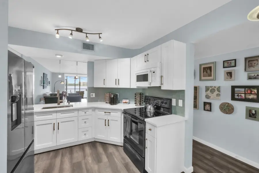 116 Lake Emerald Drive #101, Oakland Park, FL 33309 - #3