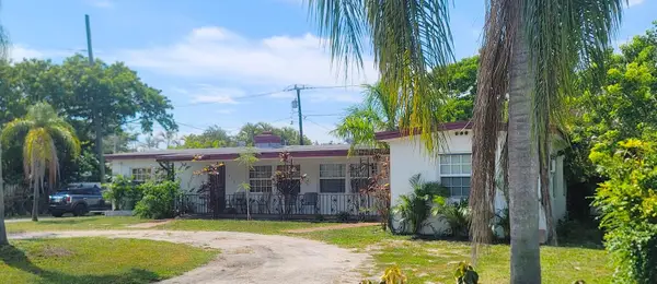 213 SW 3rd Place, Dania Beach, FL 33004