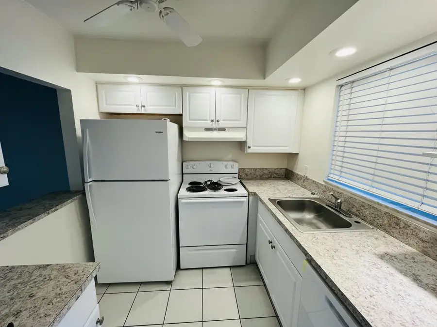 9911 Sandalfoot Boulevard #112, Boca Raton, FL 33428 - #3