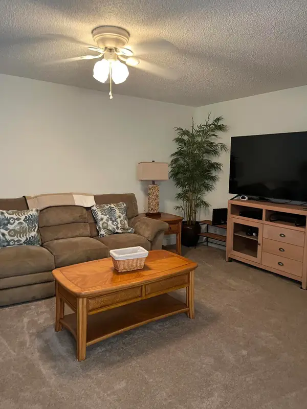 571 Flanders #L, Delray Beach, FL 33484