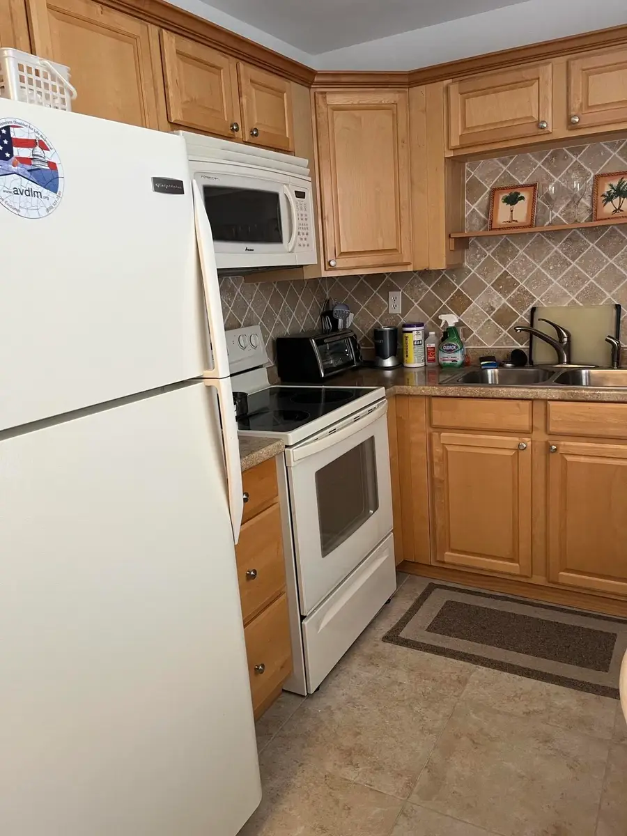 571 Flanders #L, Delray Beach, FL 33484 - #2