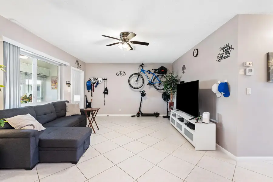 2100 NE 38th Street #205, Lighthouse Point, FL 33064 - #3
