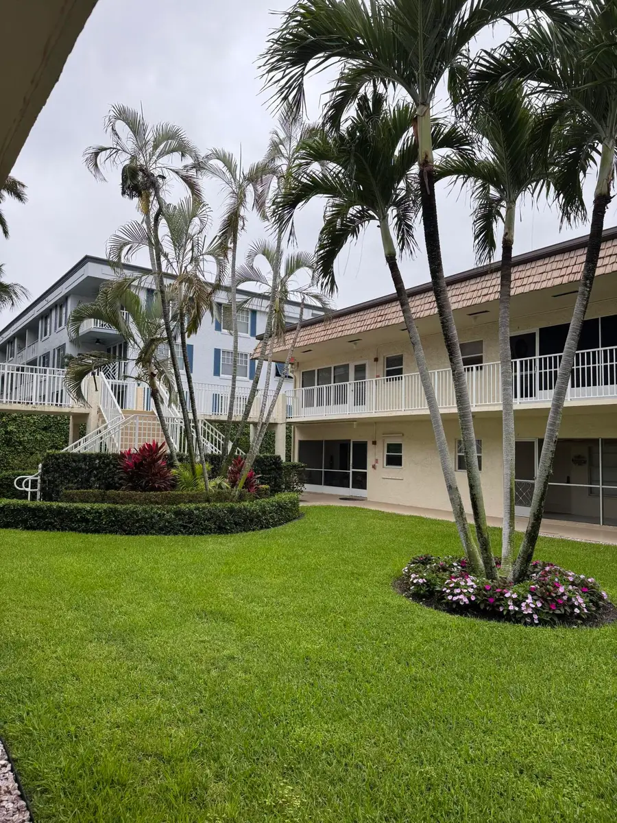 632 Snug Harbor Drive, Boynton Beach, FL 33435 - #2
