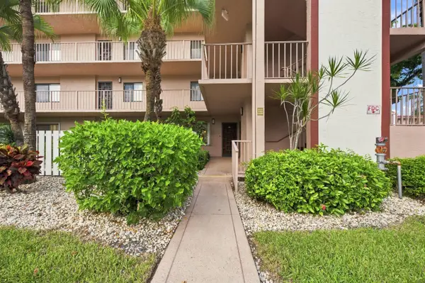 7321 Amberly Lane #110, Delray Beach, FL 33446