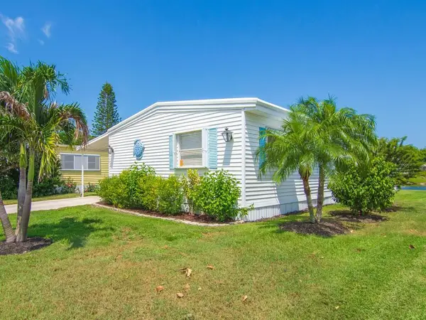 44 Village Lane, Jensen Beach, FL 34957