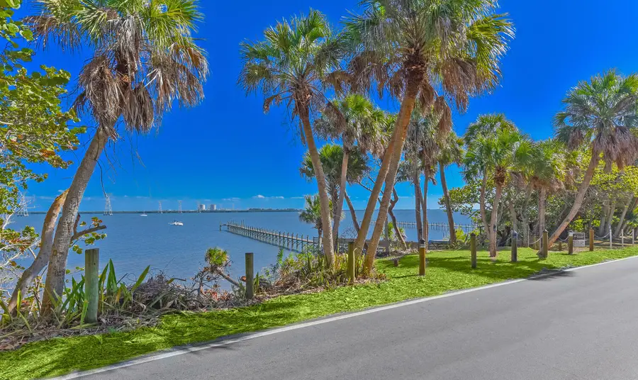 8073 S Indian River Drive, Fort Pierce, FL 34982 - #3
