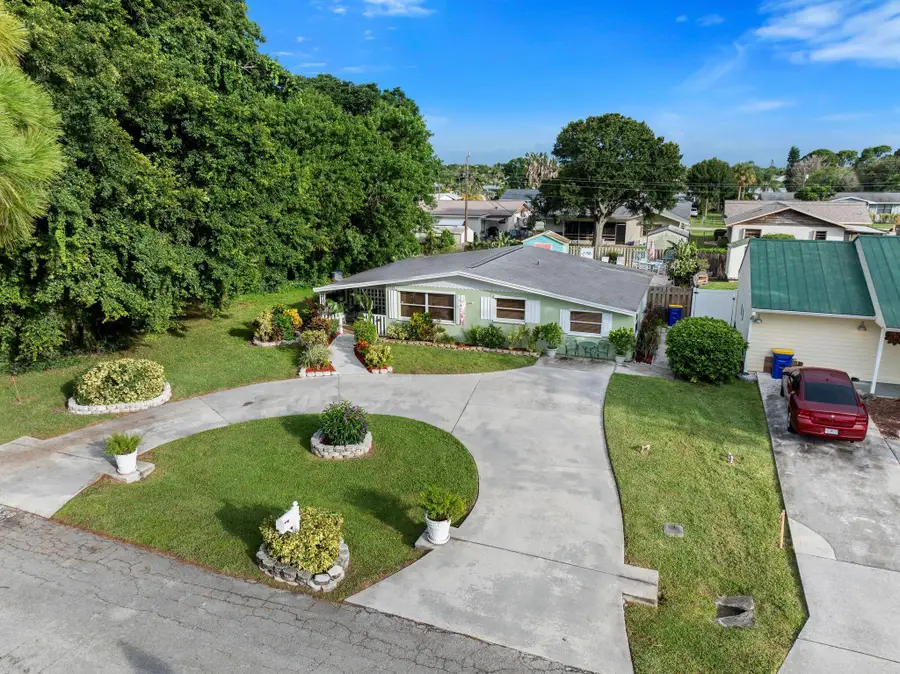 2330 SE Madison Street, Stuart, FL 34997 - #3